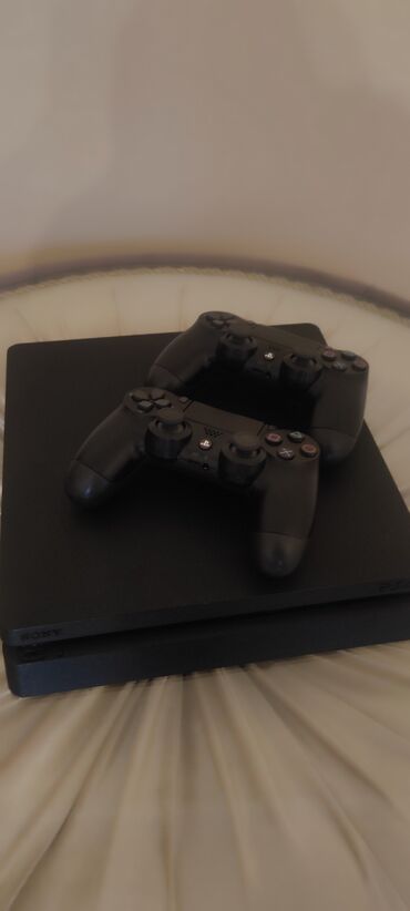купить диски на пс 4: PlayStation 4 Slim 500GB + daxilinde satin alinma oyunlar var + 2