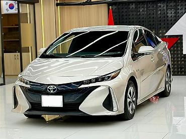 Toyota: Toyota Prius: 2018 г., 1.8 л, Автомат, Электромобиль, Лифтбек — 2