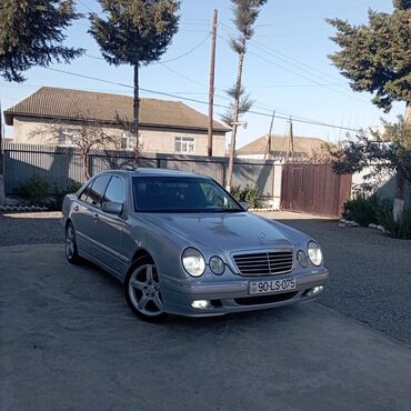 arxa stoplar bu gx 470: Mercedes-Benz E 240: 2.4 l | 2000 il Sedan