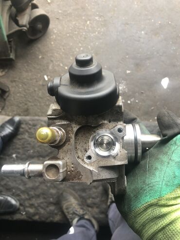 Motor üçün digər detallar: Avtomobil üçün ehtiyat hissələri paketi Tərkib: - Qaz paylayıcı — 7