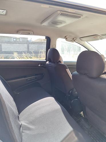купить гибридный автомобиль: Toyota WISH: 2004 г., Автомат, Бензин, Минивэн — 3
