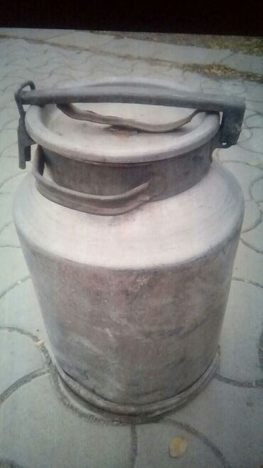 кастрюли алюминиевые: Фляга алюминиевая для воды.б/у