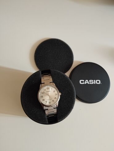 kişi üçün saat: Yeni, Qol saatı, Casio, rəng - Gümüşü