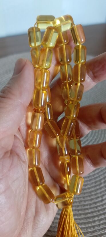 Təsbehlər: 100% təbii,bütöv daş kəhrəba!33 ədəd parlaq limon rəng,şəffaf kəhrəba — 8