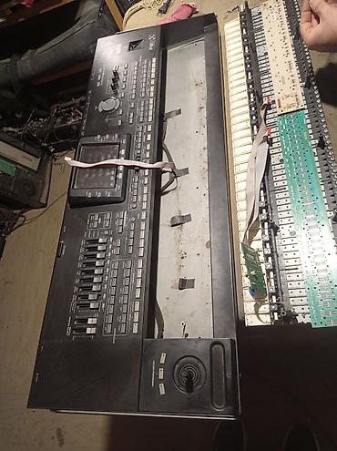Музыкальные инструменты: Barter var. əlavə pul ödəmək şərti ilə. pa 900 1150 pa600 Gt 950 — 8
