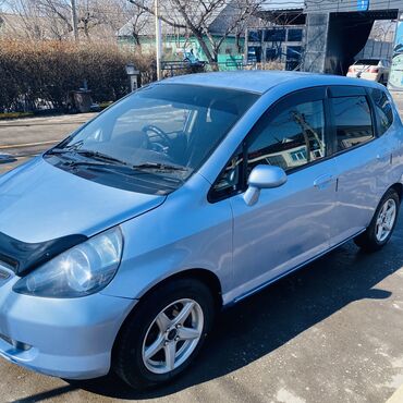 Honda: Honda Fit: 2002 г., 1.3 л, Автомат, Бензин, Хэтчбэк