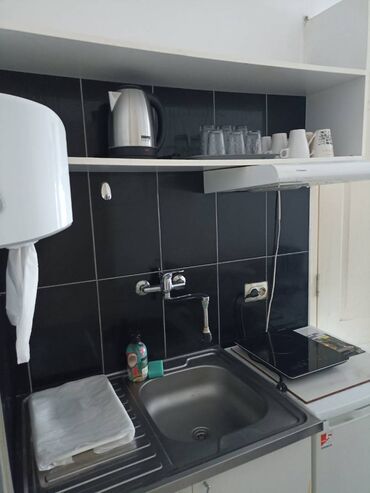 Stan na dan: 1 soba — 8