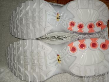 nike stikle: Nike TN
novo,40 broj — 5