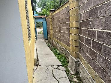 Продажа домов: Полдома, 50 м², 4 комнаты, Собственник, Косметический ремонт — 1