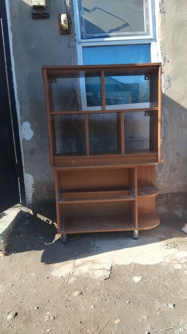 тумбочка и телевизор: Тумба и подставка для телевизора, Напольная, ЛДСП, цвет - Коричневый