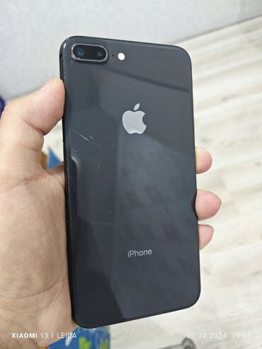 Apple iPhone: IPhone 8 Plus, Б/у, 64 ГБ, Jet Black, Чехол, 1000 %