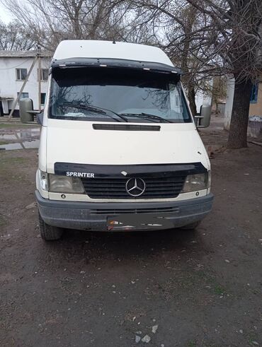 суу машина: Жеңил жүк ташуучу унаа, Mercedes-Benz, Стандарт, 1ге чейин т