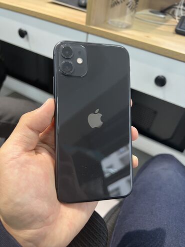 Apple iPhone: IPhone 11, Б/у, 128 ГБ, Черный, Зарядное устройство, Чехол, Коробка, 76 %