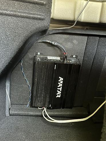 samsung level u: Avtomobil üçün subwoofer sistemi - Subwoofer: MoBass markalı, böyük — 3
