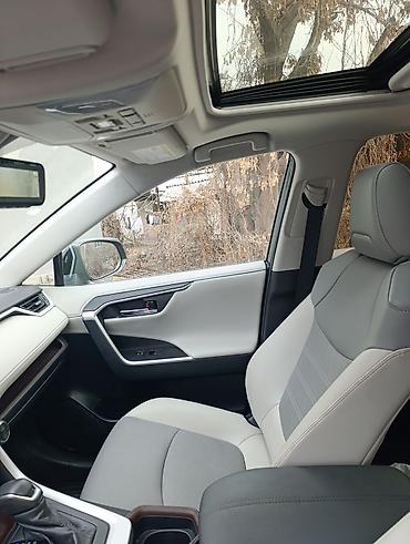 892 2: Toyota RAV4: 2019 г., 2.5 л, Типтроник, Бензин, Кроссовер — 3