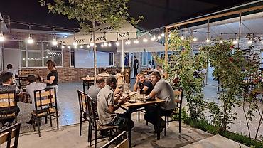 afsyant: Salam Atlı Restorana ofsiyant xanım teləb olunur işində diqqəti — 2