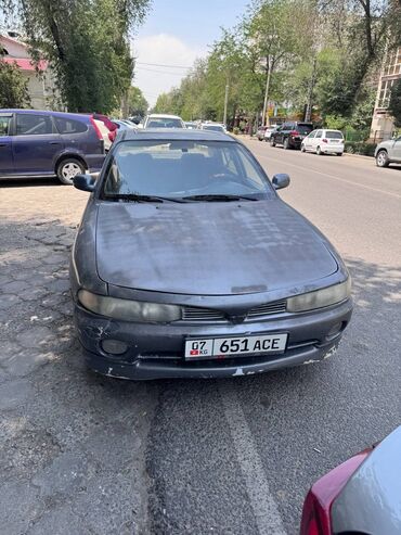 tayota runx: Mitsubishi Galant: 1.8 л, Механика, Бензин
