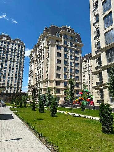село лелински: 3 комнаты, 137 м², Асанбай мкр Элитка, 2 этаж, ПСО (под самоотделку) — 2