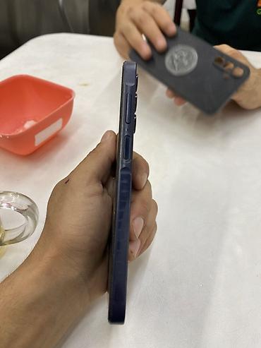 9070 xt: Смартфон Samsung (синие/фиолетовые грани и спинка), серия с тройной — 2