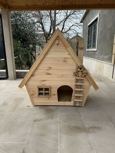 Yuvalar: Yeri pol taxtasından yığılmadı ümumi yuva özü obşıvka taxtadan.Damı — 2