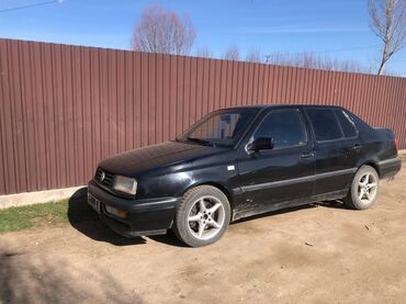 бампер портер 1: Volkswagen Vento: 1992 г., 1.8 л, Механика, Бензин, Седан