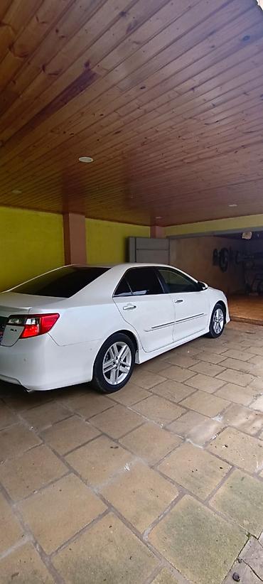 maşin 06: Toyota Camry: 2.6 l | 2013 il Sedan — 2