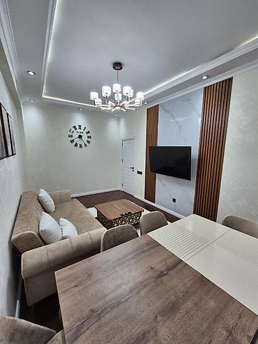 susə satisi: Mənzilin təsviri - Şəhər panoramalı geniş balkon: gecə işıqlı park və — 3