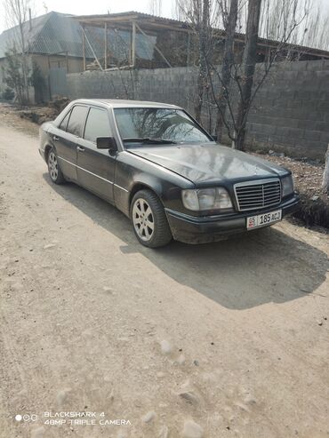 Mercedes-Benz: Mercedes-Benz E-Class: 1993 г., 2.8 л, Автомат, Бензин, Седан