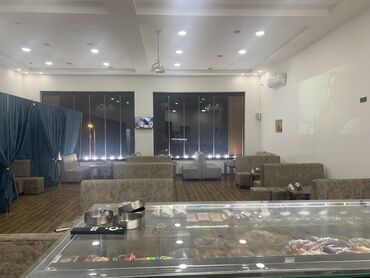 Manometers: Rahat və geniş lounge/kafe məkanı Xüsusiyyətlər: - Açıq planlı