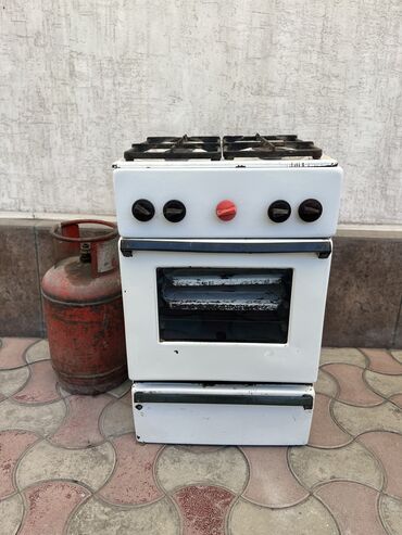 плита для кухни: Газ плита в рабочем состоянии. 3 листа в духовке. Не дорого