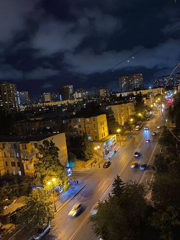 Köhnə tikili: Bakı, 4-cü mikrorayon, 3 otaqlı, Köhnə tikili, m. Memar Əcəmi, 90 kv. m — 14