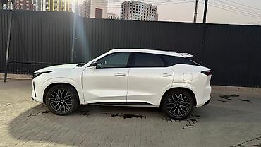 byd e1: Changan Uni-Z: 2025 г., 1.5 л, Робот, Бензин, Кроссовер — 8