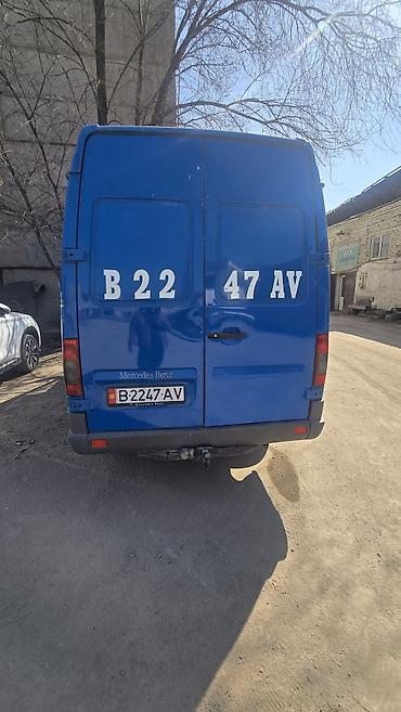 грузовой газель: Mercedes-Benz Спринтер: 2003 г., 2.2 л, Механика, Дизель, Фургон — 4