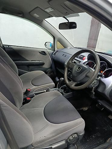 Honda: Honda Fit: 2003 г., 1.3 л, Вариатор, Бензин, Хэтчбэк — 8