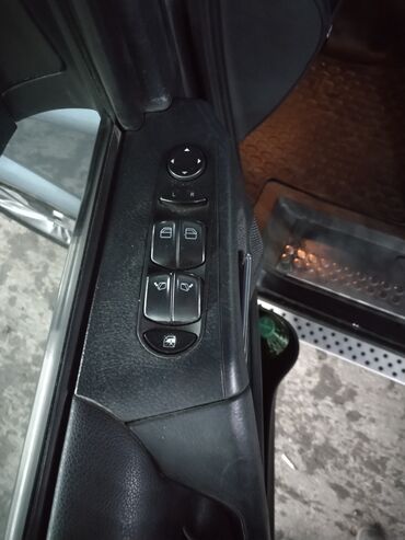 Mercedes-Benz: Mercedes-Benz Viano: 2.2 l | Van/Minivan -da lalafo.az — 5 Mercedes-Benz: Mercedes-Benz Viano: 2.2 l | Van/Minivan — 5