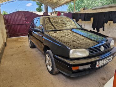 Volkswagen: Volkswagen Golf: 1992 г., 1.8 л, Механика, Бензин, Хэтчбэк