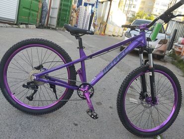 джайнт велосипед: Продаю новый велосипед, размер колеса 26, алюминий, тормоз