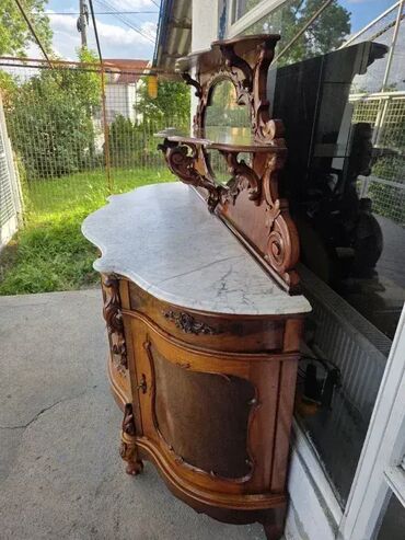 Stilske komode: Odlicno stanje dobro ocuvano. Duzina 160 cm Dubina 70 cm Visina 170 cm na lalafo.rs — 8 Stilske komode: Odlicno stanje dobro ocuvano. Duzina 160 cm Dubina 70 cm Visina 170 cm — 8