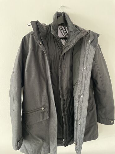Пуховики и зимние куртки: Пуховик, Короткая модель, США, Стеганый, С капюшоном, Приталенная модель, S (EU 36), M (EU 38)