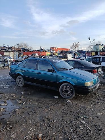 Volkswagen: Volkswagen Passat: 1989 г., 1.8 л, Механика, Бензин, Седан — 4