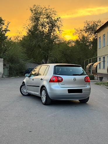 c4 a6: Volkswagen Golf V: 2006 г., 1.6 л, Механика, Бензин, Хэтчбэк — 4