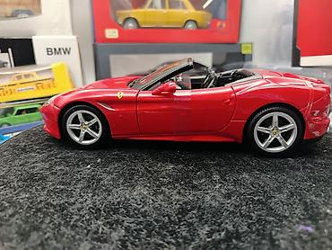 İncəsənət və kolleksiyalar: Ferrari, 2026 il, 1:18, Dəmir, Ünvandan götürmə — 2