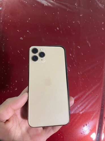 Apple iPhone: IPhone 11 Pro, Б/у, 64 ГБ, Matte Gold, Чехол, 78 %