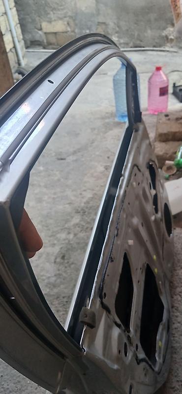 yan güzgü s: Məhsul: pirus 20 kuza ön sol qapısı.Bezkraskadır — 2