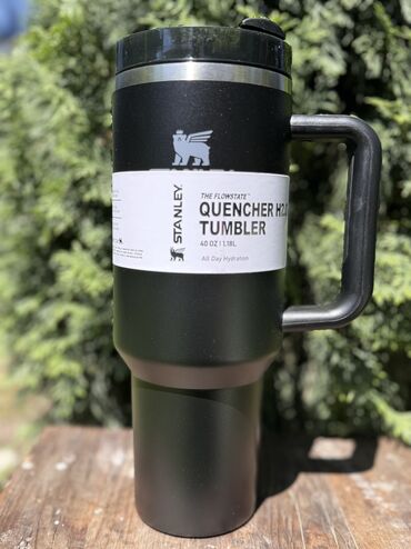 Стаканы: Термокружка Stanley😍😍😍 Объем 1,18л и 0,8л Все цвета в наличии Держит — 20