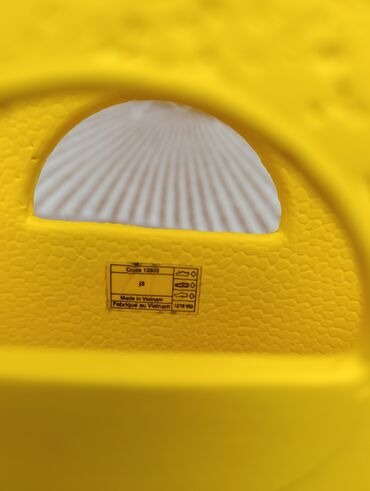 Women's Sneakers and athletic shoes: Осенне-весенние сапоги(кроксы)но вполне целые и не пропускают внутрь — 8