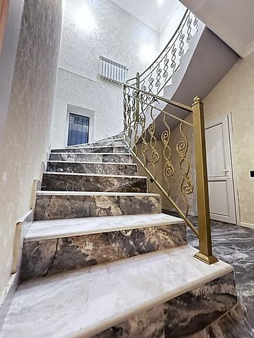 kiraye villa: İki mərtəbəli fərdi yaşayış evi - Planlaşdırma: 2 mərtəbə, geniş zal — 8