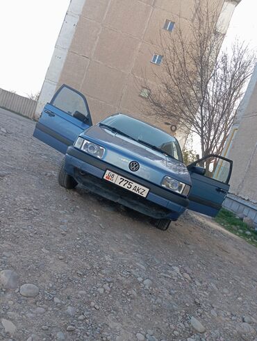 перетяжка салона на спринтер: Volkswagen Passat: 1992 г., 1.8 л, Механика, Газ, Седан