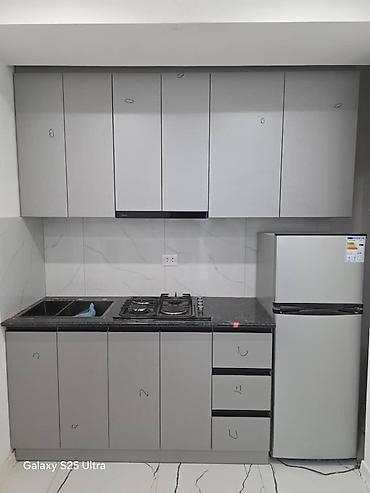 Кухонные гарнитуры: Кухонный гарнитур — 10