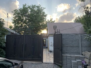 хайтек дома: Полдома, 45 м², 1 комната, Собственник